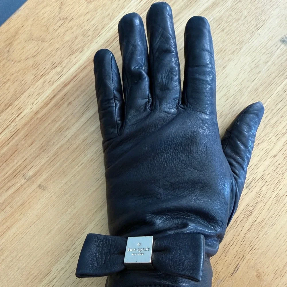 Kate Spade Lamb Leather Gloves Size M Touchscreen‎ Bow Coquette CBK Minimalist